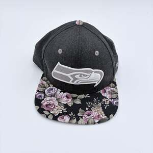 New Era 9FIFTY Seattle Seahawks Floral Brim Snapback Hat OSFM